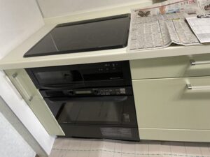 新潟キッチン取付け隊　電気オーブンの取替　施工前